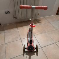 Monopattino a 3 ruote