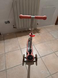 Monopattino a 3 ruote