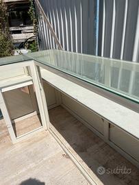 Bancone in alluminio/ferro vecchio