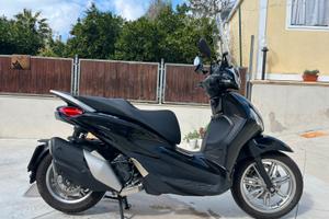 piaggio beverly 400 hpe