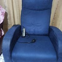 POLTRONA AUTOMATICA CON TELECOMANDO