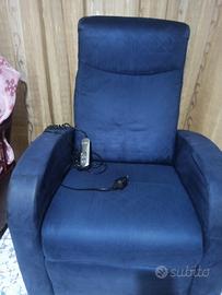 POLTRONA AUTOMATICA CON TELECOMANDO