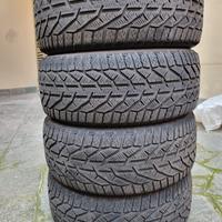 Gomme invernali 225 45 R17