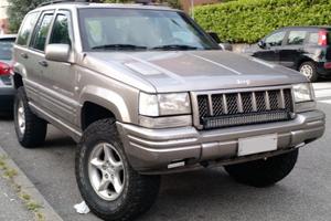 jeep V8 5.9 anno98