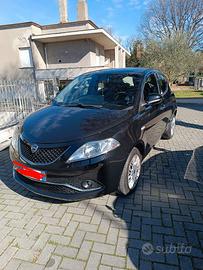 LANCIA YPSILON 1200