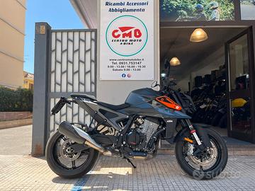 KTM DUKE 990 pronta consegna DEMO KM 1300