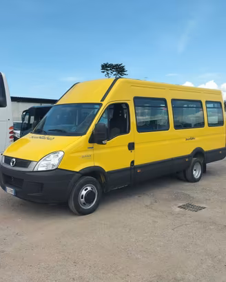 Scuolabus Euro 5 28 posti + 2