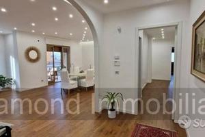 Attico ristrutturato con terrazza e garage