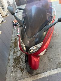 Yamaha T-max 500