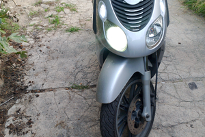 Piaggio Carnaby 200 cc