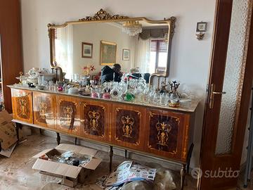 Mobile salone antico