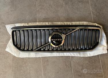 VOLVO XC40 GRIGLIA ANTERIORE