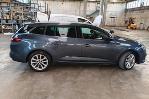 renault megane SW 4 serie  autocarro N1