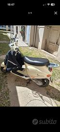 Vespa scooter 50