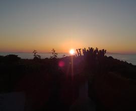 Terreno con utenze vista mare