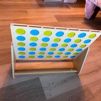 Giochi in legno: forza 4