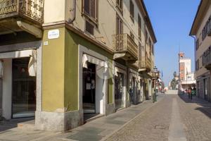 NEGOZIO A CHIVASSO