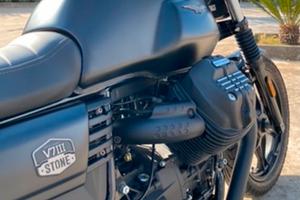 MOTO GUZZI V7 III STONE NIGHT PACK KM 4900