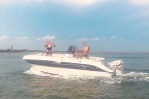 Barca motore As Marine Walkaround 5.70