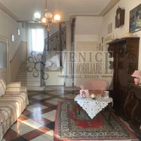 Storica Bifamiliare a Massanzago