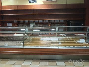 arredamento panetteria tenuto come nuovo