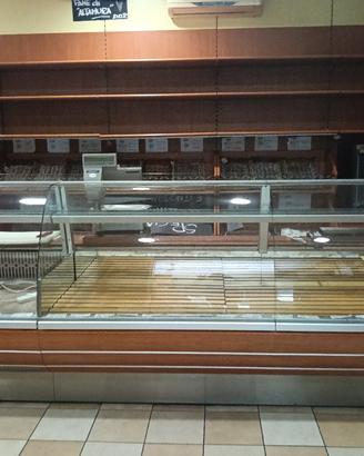 arredamento panetteria tenuto come nuovo