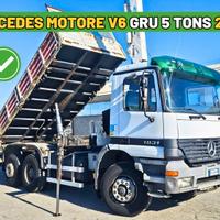 Camion ribaltabile Con Gru Mercedes-Benz Actros