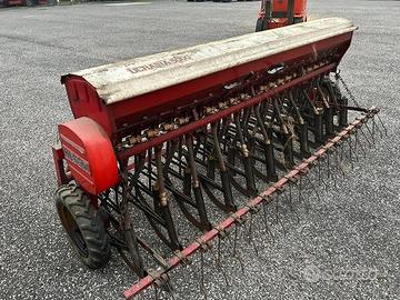 Seminatrice Moreni modello Ucraina 3000