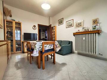 Trilocale con box auto