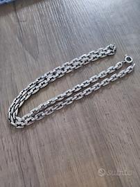 Collana in acciaio, lunghezza 84 cm