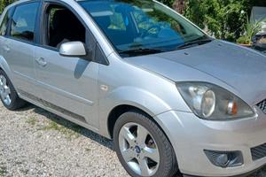 Ford fiesta anno 2008