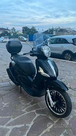Piaggio Beverly 300 Police