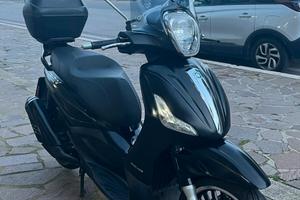 Piaggio Beverly 300 Police