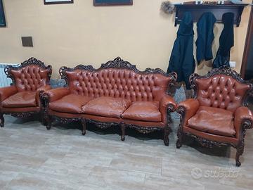 divano e poltrone stile barocco