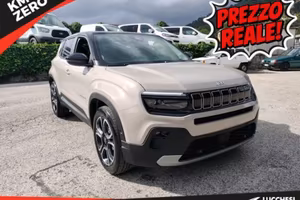 Jeep Avenger e-Hybrid 1.2 MHEV e-Hybrid Turbo...