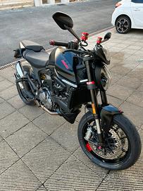 Ducati Monster plus 937