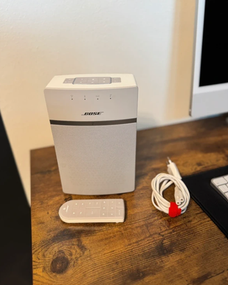 Bose SoundTouch 10 bianco con telecomando e cavo