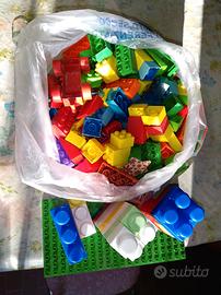 mattoncini No Lego e barbie 