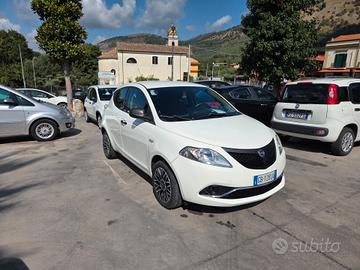 Lancia Ypsilon 1.0 FireFly 5 porte S&S - 7.000 km
