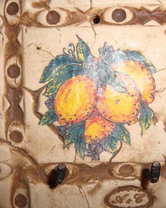 Porta chiavi a muro in ceramica natura "Limoni"