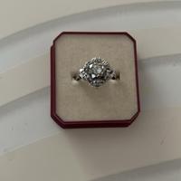 Anello si brillanti antico