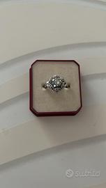 Anello si brillanti antico