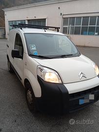 autocarro Citroen Nemo.