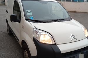 autocarro Citroen Nemo.