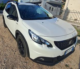 Peugeot 2008 Gt Line 1.6 diesel 120cv bianco perla