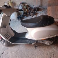 Piaggio Vespa 50 S - 2009 scooter