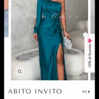 vestito con etichetta