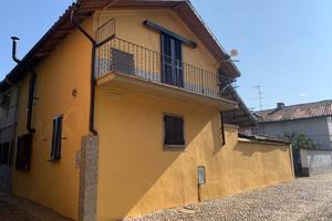 MORTARA VICINANZE: CASA INDIPENDENTE, RISTRUTTURAT