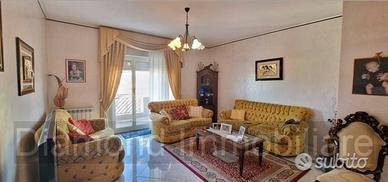 Appartamento con garage a Mascali