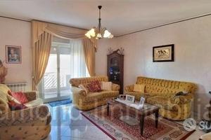 Appartamento con garage a Mascali